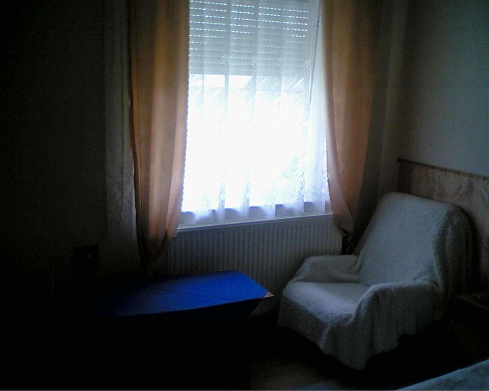Marika Haus Hotell Bük Rum bild